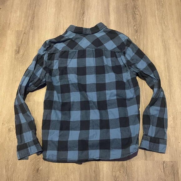 Boston Traders flannel - Picture 2 of 3